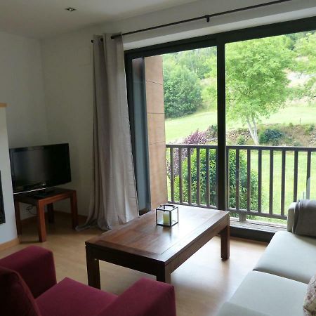 Valencia D'Aneu Apartament Hug Roger מראה חיצוני תמונה