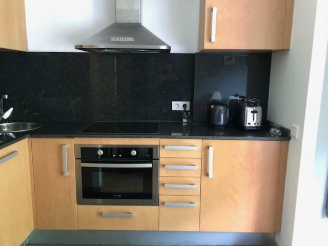 Valencia D'Aneu Apartament Hug Roger מראה חיצוני תמונה